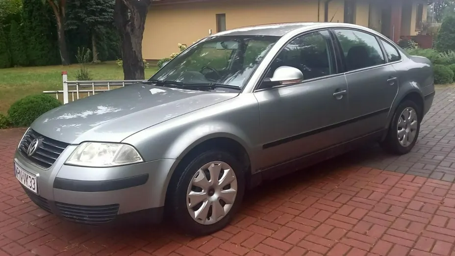 VOLKSWAGEN Passat -
