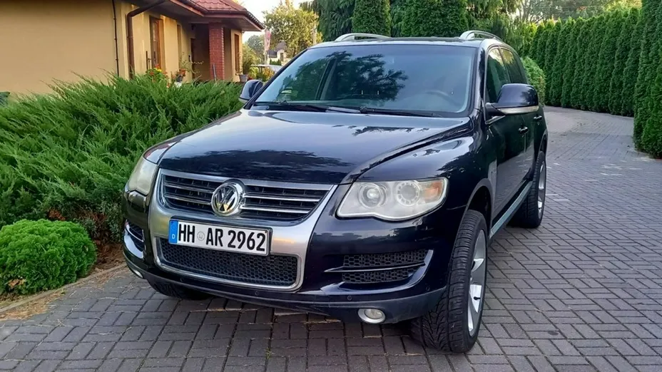 VOLKSWAGEN Touareg -