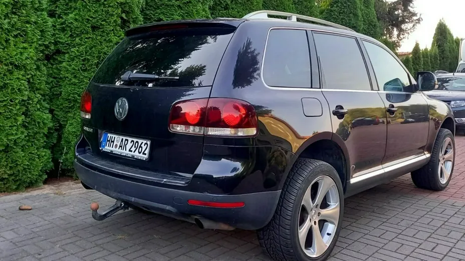 VOLKSWAGEN Touareg -