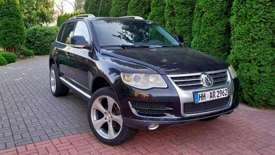 VOLKSWAGEN Touareg -