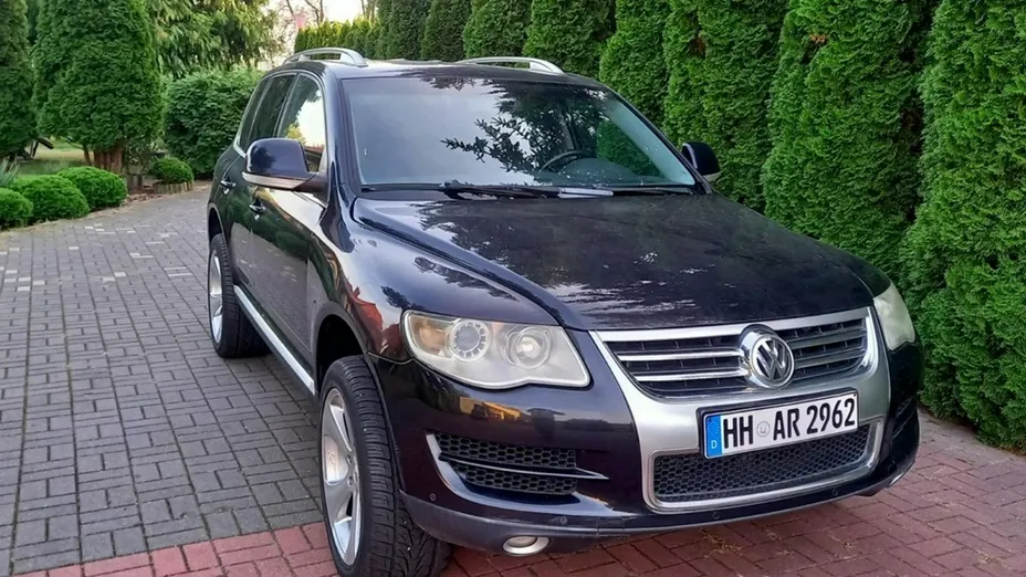 VOLKSWAGEN Touareg -