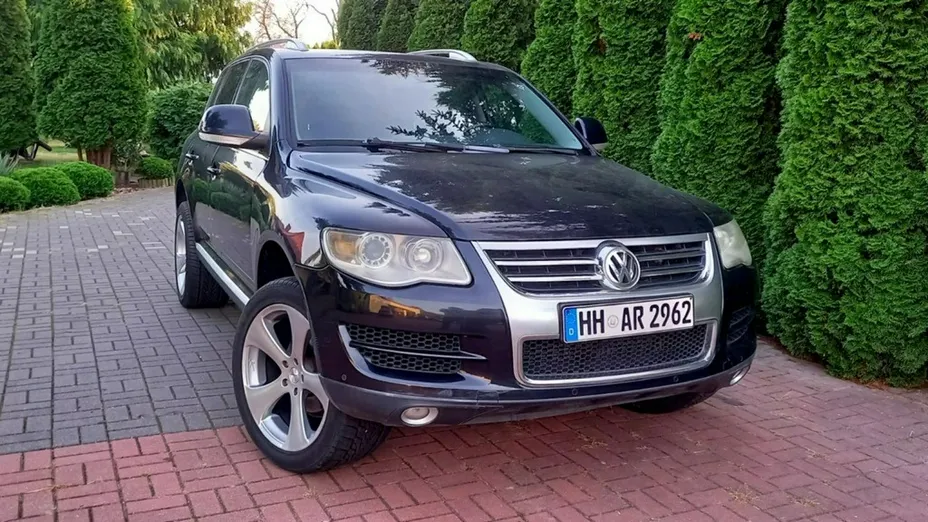 VOLKSWAGEN Touareg -