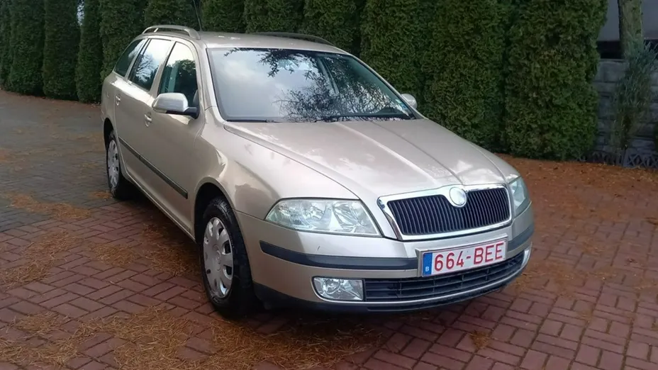 SKODA Octavia -