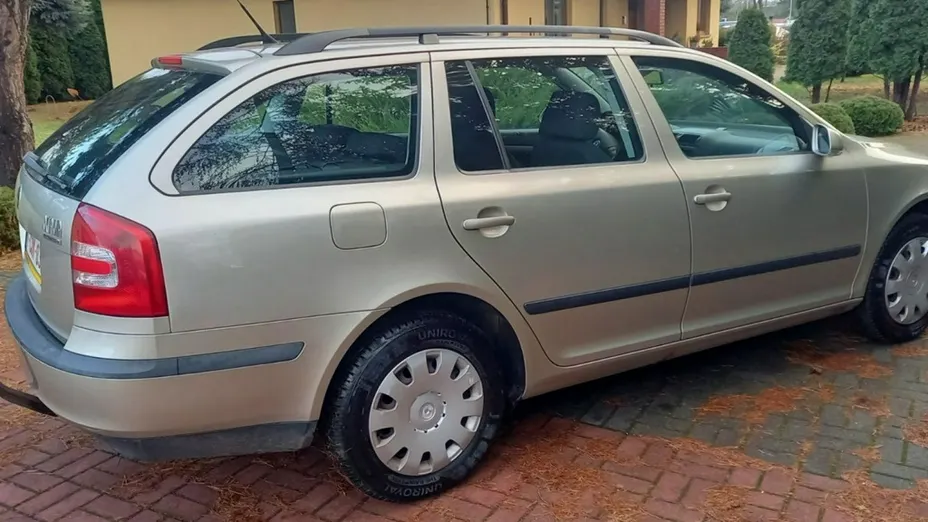 SKODA Octavia -