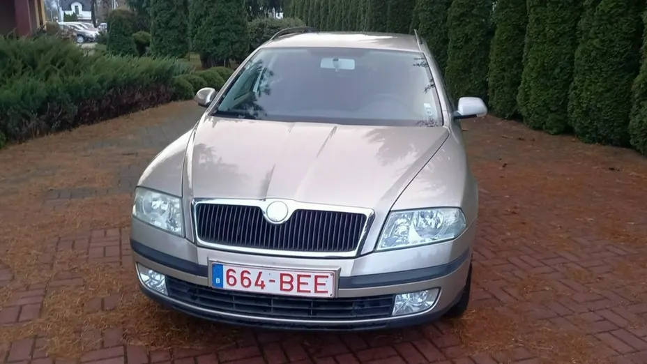 SKODA Octavia -