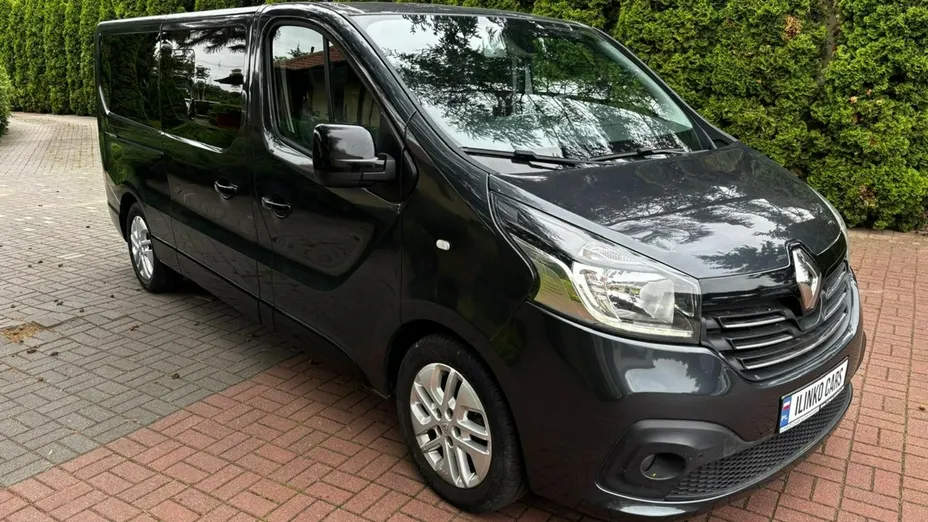 RENAULT Trafic -