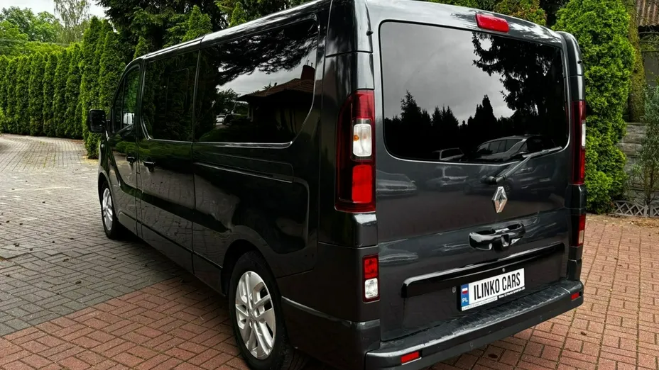 RENAULT Trafic -