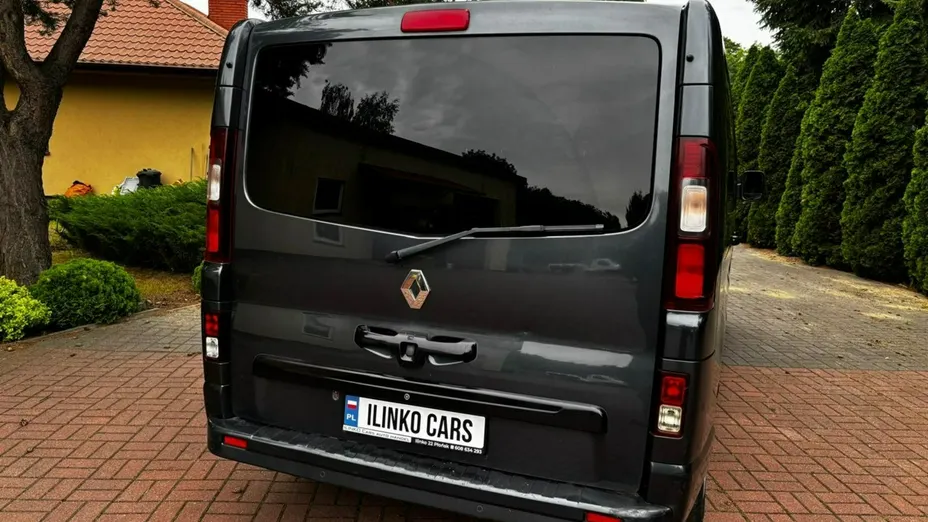 RENAULT Trafic -