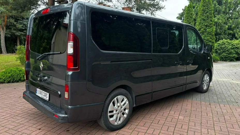 RENAULT Trafic -