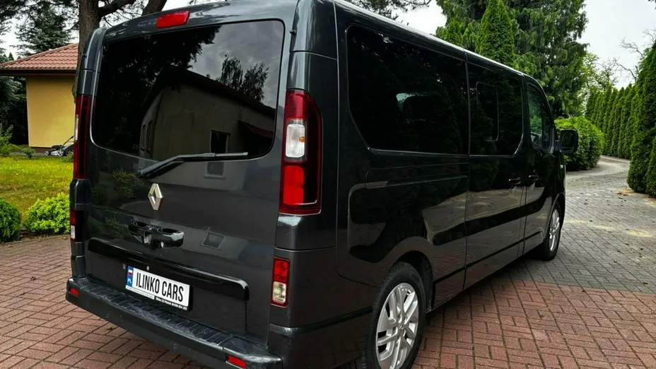RENAULT Trafic -