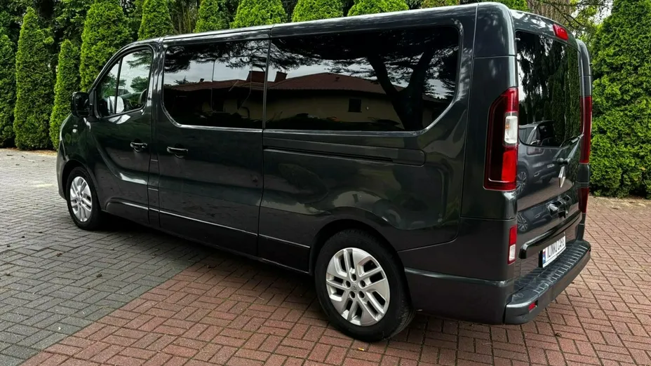 RENAULT Trafic -