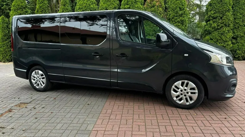RENAULT Trafic -
