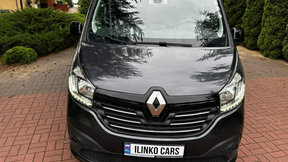 RENAULT Trafic -