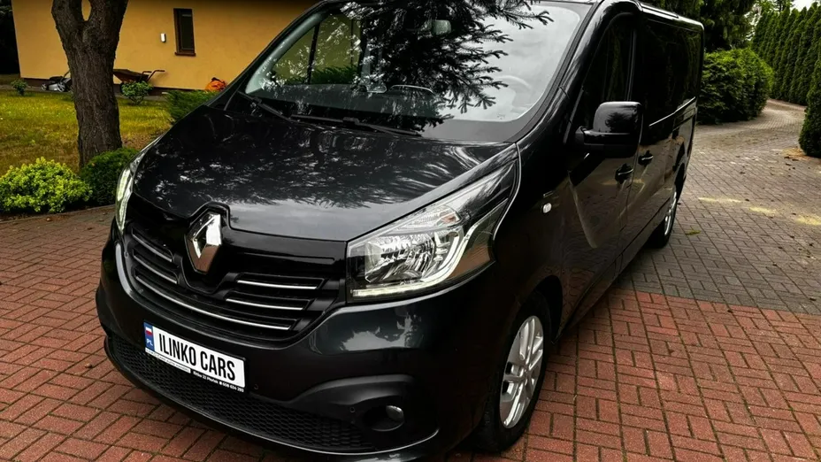 RENAULT Trafic -
