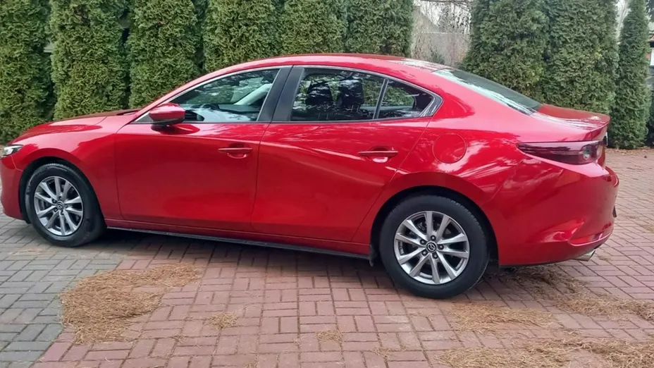 MAZDA 3 -