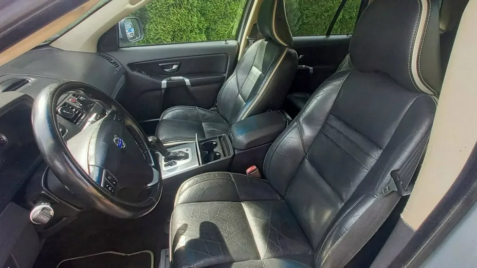 VOLVO XC90 -