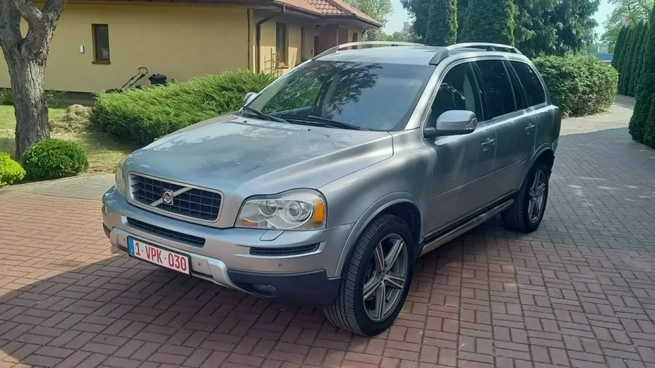 VOLVO XC90 -