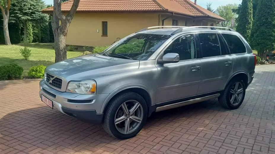 VOLVO XC90 -