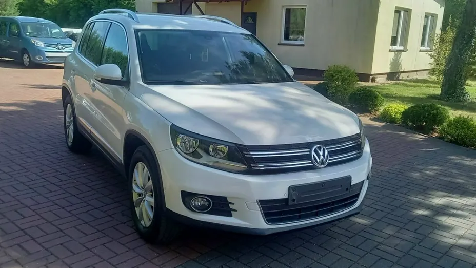 VOLKSWAGEN Tiguan -