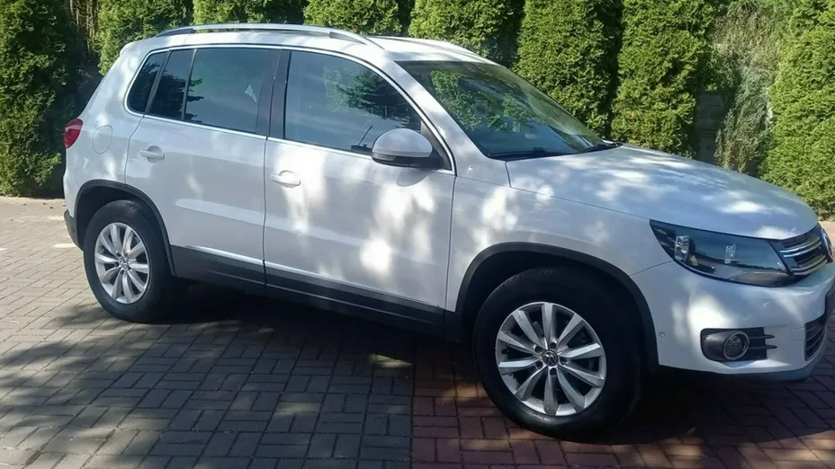 VOLKSWAGEN Tiguan -
