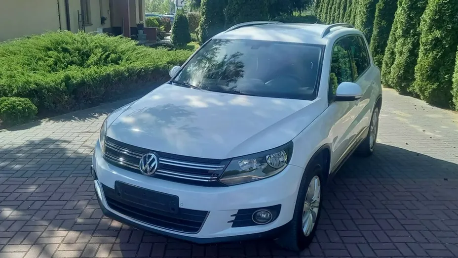 VOLKSWAGEN Tiguan -