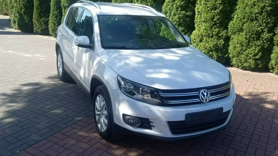 VOLKSWAGEN Tiguan -