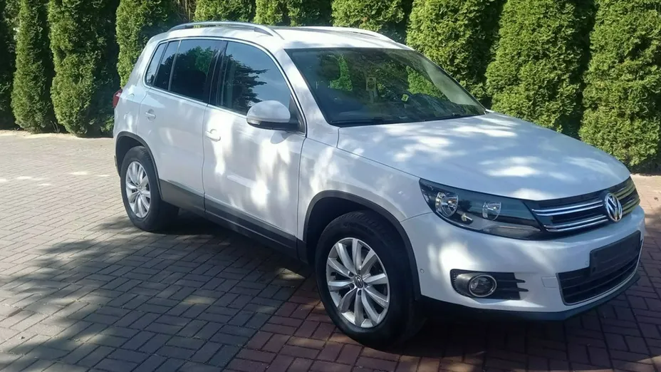 VOLKSWAGEN Tiguan -