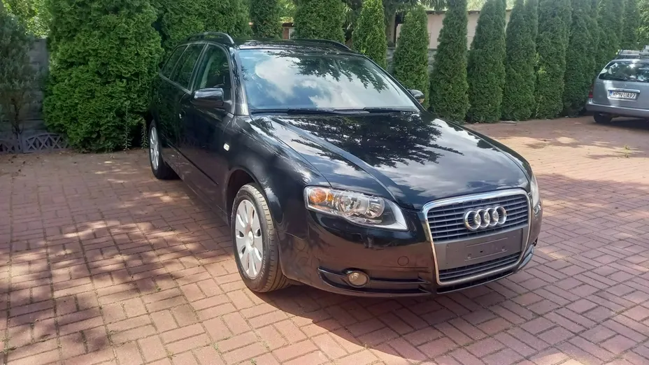 AUDI A4 -