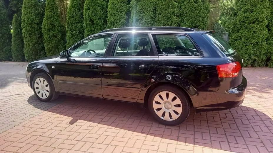AUDI A4 -