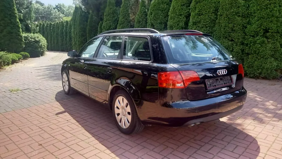 AUDI A4 -