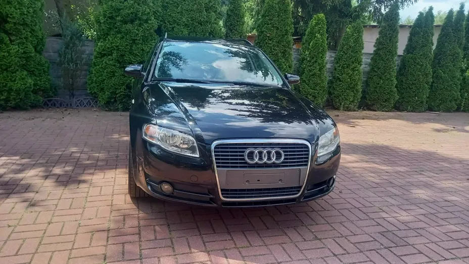 AUDI A4 -