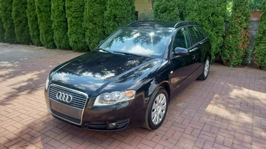 AUDI A4 -