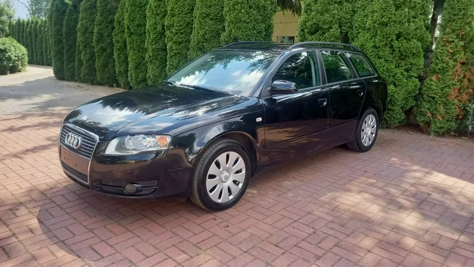 AUDI A4 -