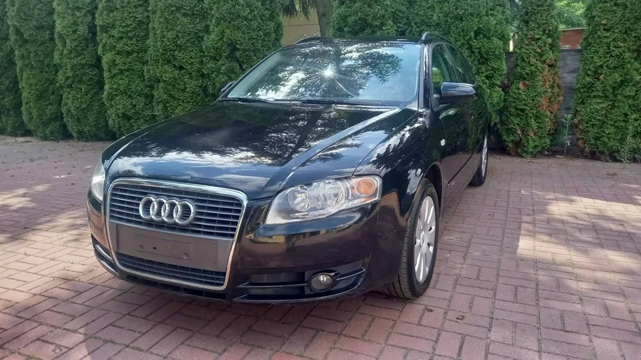 AUDI A4 -