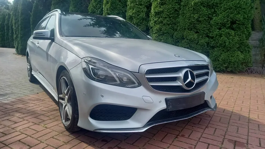 MERCEDES-BENZ E Klasa -