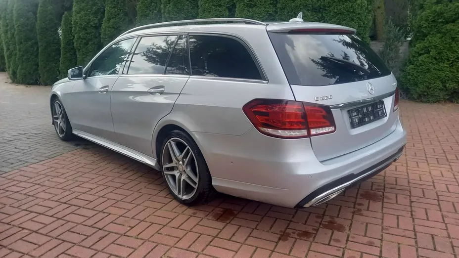 MERCEDES-BENZ E Klasa -