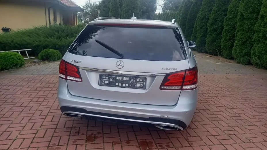 MERCEDES-BENZ E Klasa -