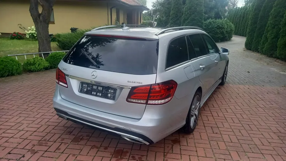 MERCEDES-BENZ E Klasa -