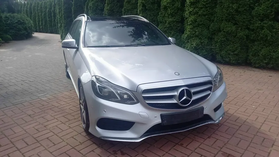 MERCEDES-BENZ E Klasa -