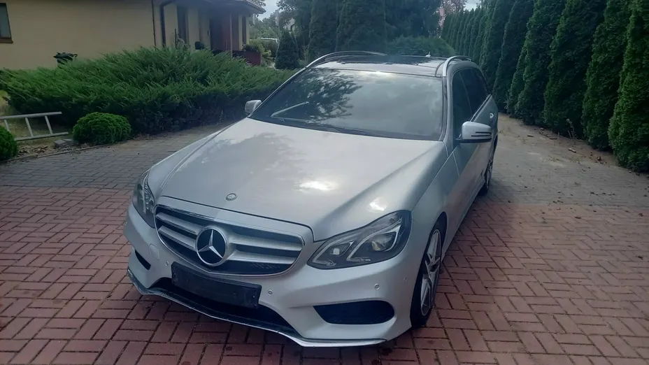 MERCEDES-BENZ E Klasa -