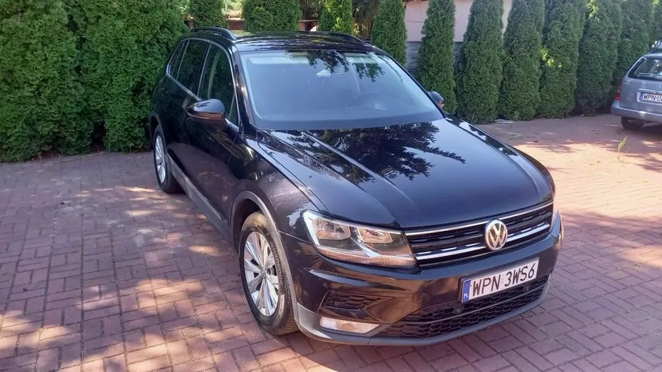 VOLKSWAGEN Tiguan -
