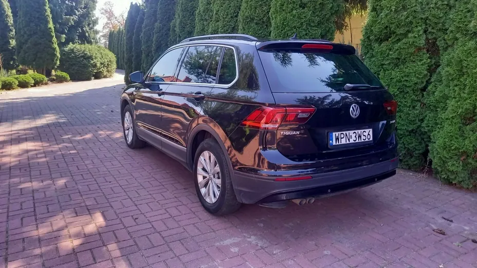 VOLKSWAGEN Tiguan -
