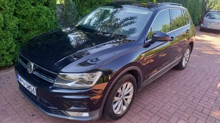 VOLKSWAGEN Tiguan -