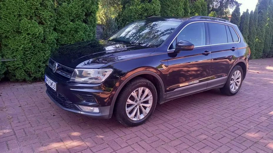 VOLKSWAGEN Tiguan -