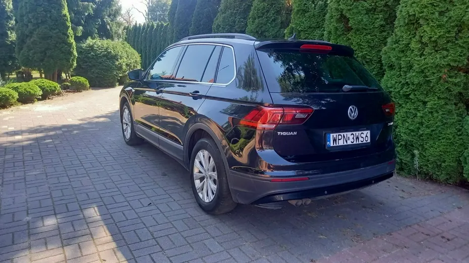 VOLKSWAGEN Tiguan -