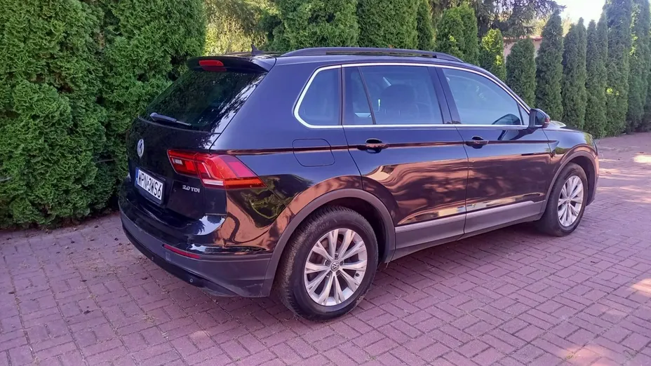 VOLKSWAGEN Tiguan -