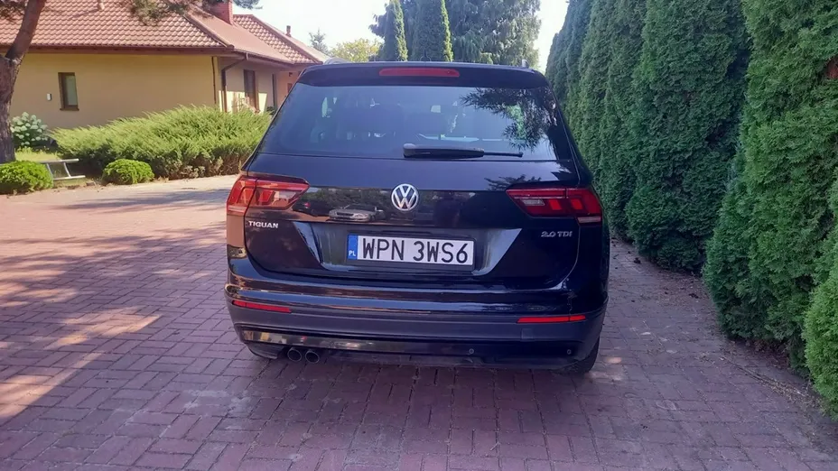 VOLKSWAGEN Tiguan -