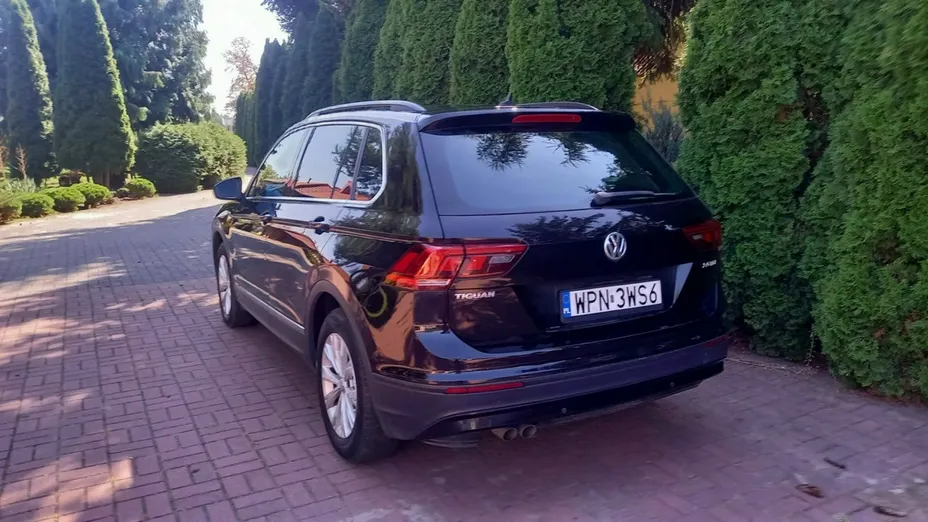 VOLKSWAGEN Tiguan -