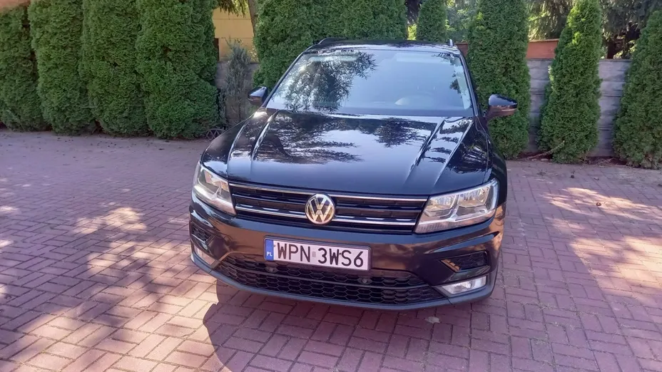 VOLKSWAGEN Tiguan -