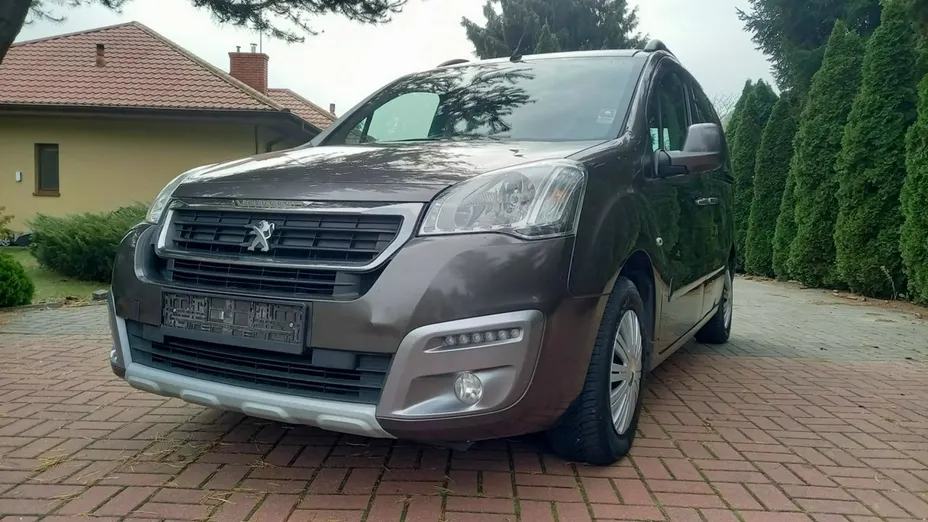 PEUGEOT Partner -
